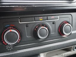 Volkswagen Transporter 2.0 TDI L2 - Airco - Navi - PDC - T...