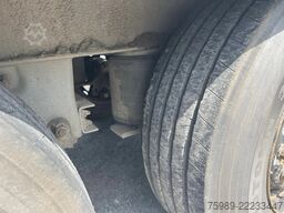Schmitz Cargobull SAF AXLES, DISC BRAKES, VERY GOOD TIRES