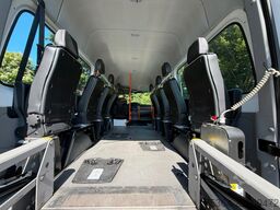 MERCEDES-BENZ Sprinter 314 BlueTEC 9Sitze+Rollstuhllift Klima