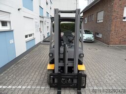 Jungheinrich TFG 320 - Freihub - weiße Reifen