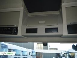 VOLVO FH 460 Globetrotter XL i-Save SideSkirts
