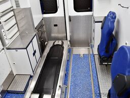 Mercedes-Benz MC 519 CDI RTW Rettungswagen