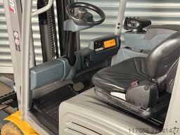 Jungheinrich EFG 215 - Service Neu - nur 2778 Std. Batterie 87%