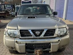 Nissan PATROL **3.0-AIRCO-LONG CHASSIS**