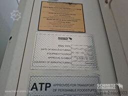 Schmitz Cargobull Tiefkühler Multitemp Doppelstock Trennwand