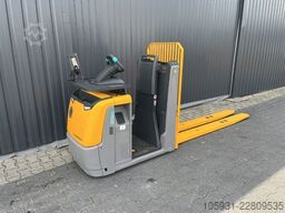 Jungheinrich ECE320