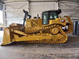 Caterpillar D8T (Jebel Ali)