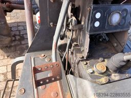 Massey Ferguson 390 4WD Tractor