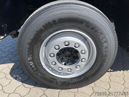 Mercedes-Benz Unimog U535 mit Schmidt S30 Streuer