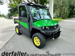 John-Deere Gator XUV 835M