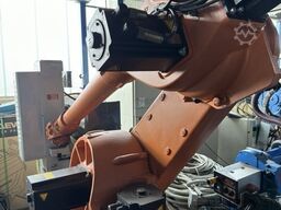 KUKA KR30L15/2 – KRC1