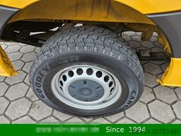 VOLKSWAGEN Crafter Kombi 35 mittel L2H1 Fensterbus Ahk.3,5t