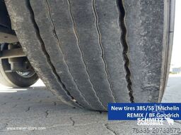 Schmitz Cargobull Curtainsider Mega