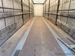 KÖGEL Curtainsider Mega
