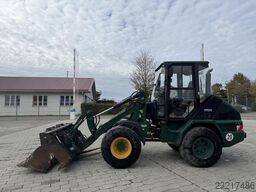 Caterpillar 906