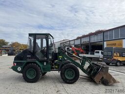 Caterpillar 906