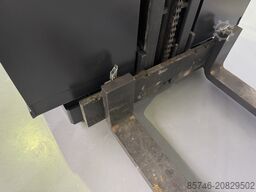 LINDE V 10 /  * DEMO !! DOUBLE steering !! FULL options !!