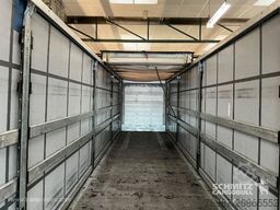 Schmitz Cargobull Curtainsider Standard Faltwandtür rechts