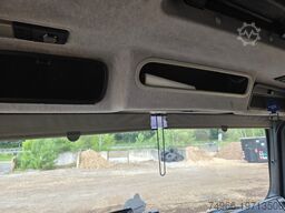 MAN MAN 26 403 F2000 Abrollkipper Meille 6X4