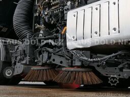 MERCEDES-BENZ Arocs 1840 Straßenkehrmaschine BH 9 Kamera