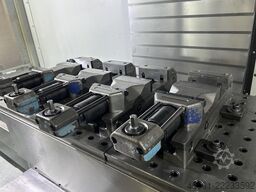 HAAS VF-4SS vertical machining center