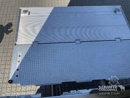 Schmitz Cargobull Curtainsider Standard Ladebordwand Getränke
