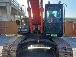 Hitachi ZX220LC (Abu Dhabi)