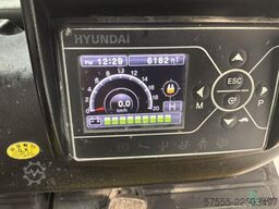 Hyundai 25BH 9