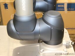 Coobot Doosan (1) M0609