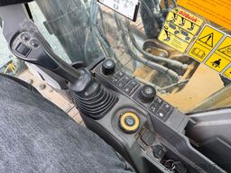CATERPILLAR 330 Kettenbagger 30,8 Ton *5035 BTH
