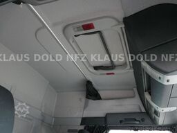 MAN TGL 8.250 geschloss. Autotransp. Moetefindt