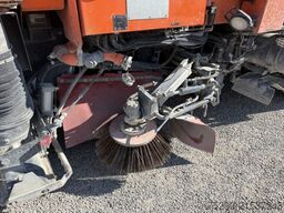 MAN 19.364 FLC 4x2 Kehrmaschine Hecksauger