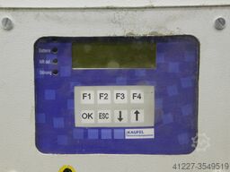 Kaufel mit Batterien und Ladegerät