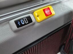 MERCEDES-BENZ Sprinter 517 Heckniederflur Vorlauffahrzeug