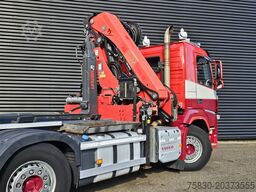 Volvo FM 420 8x2 / HIAB HOOKLIFT + 30 t/m CRANE - KRAN