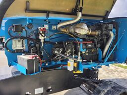 Genie S-45 TraX