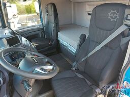 DAF 530 FT Kurzolz mit Kran nur mit Anhänger