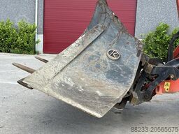 Kubota R065W