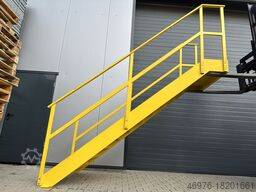 Lagertreppe Stahltreppe Geschosshöhe: ca. 1.890 mm