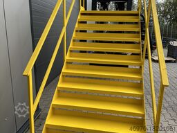 Lagertreppe Stahltreppe Geschosshöhe: ca. 1.890 mm