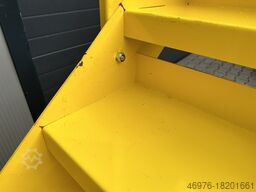 Lagertreppe Stahltreppe Geschosshöhe: ca. 1.890 mm