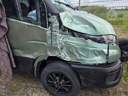 IVECO 35S18 Kastenwagen Maxi hoch&lang, Unfall