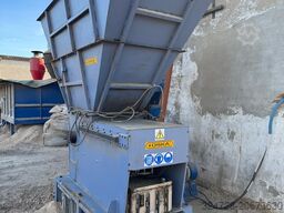 OSKA OKRR 600 ZD Loading Unloading