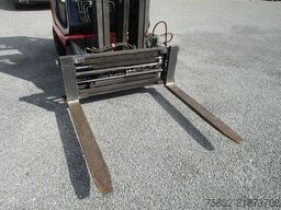 LINDE H20 D *Freihub+Seitenschieber+Triplex+Gabelverst