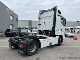 Mercedes-Benz Actros 1840 Streamspace / 733 dkm / Full Spoile...