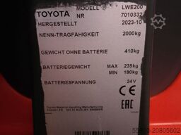 Toyota LWE200 // Elektro // 2350 mm Gabeln