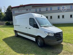 Mercedes-Benz Sprinter III 214 L2H2