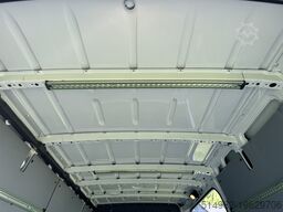 Mercedes-Benz Sprinter III 214 L2H2