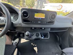 Mercedes-Benz Sprinter III 214 L2H2