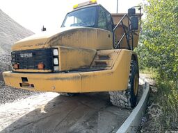 Caterpillar 740